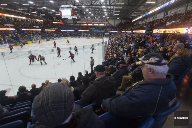 Cataractes: en français SVP! Lorsque nous assistons à une joute de hockey,... (Stéphane Lessard, Le Nouvelliste)