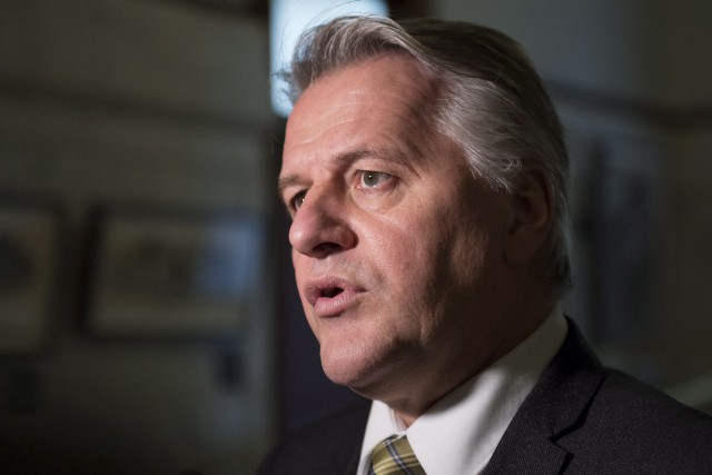 JQB109399231 Questionné sur le retrait de Lévis du projet... (Archives La Presse canadienne)