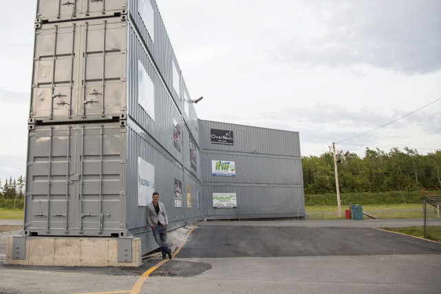 Mur Drag St-Ãlie Le propriétaire du Complexe Saint-Élie Motorsports, Simon Homans,... (Spectre Média, Mari-Lou Béland)