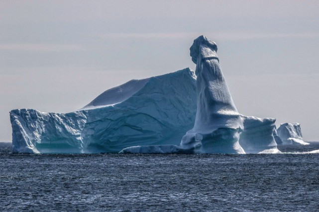 L'iceberg, probablement poussé par les forts vents, avait... (Photo La Presse canadienne)
