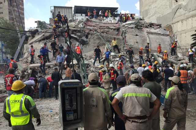 Mexique: un puissant séisme fait plus d'une centaine de morts