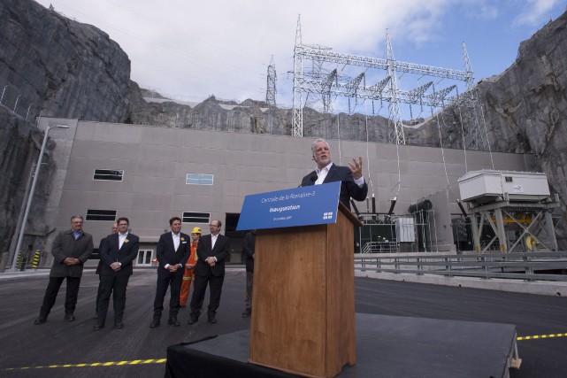 Neutralité religieuse: Philippe Couillard défend la différence québécoise «On essaie de faire des raccourcis et c'est... (PHOTO Jacques Boissinot, LA PRESSE CANADIENNE)