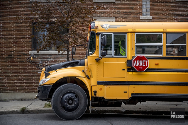 Québec lance un projet pilote de caméras sur les autobus scolaires