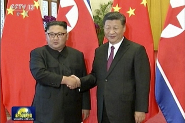 Kim Jong-un reçu par Xi Jinping à Pékin