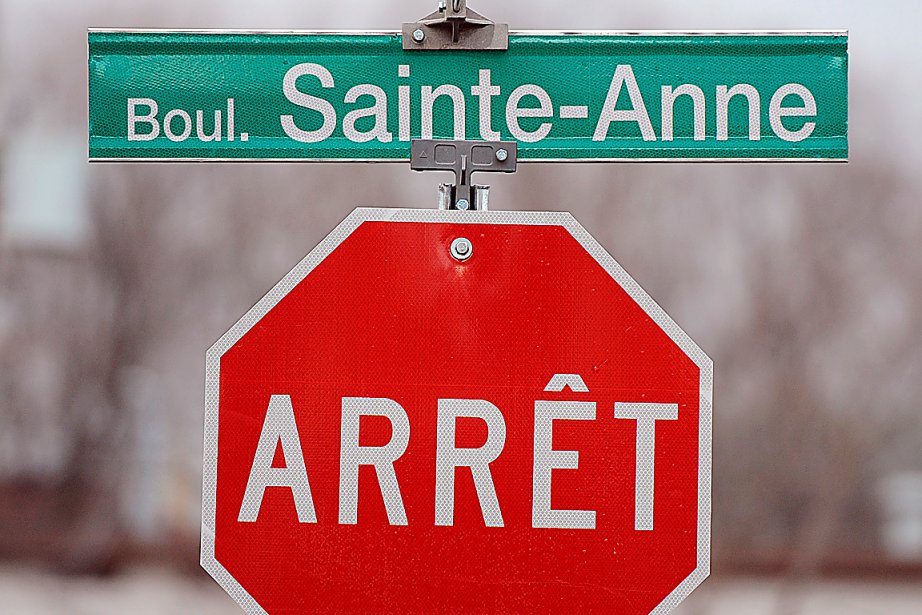 20 000 plaques de noms de rue à changer à Québec  Annie Mathieu