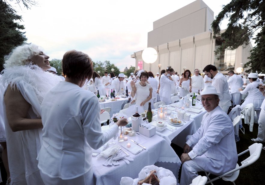  - 731218-troisieme-presentation-diner-blanc-quebec