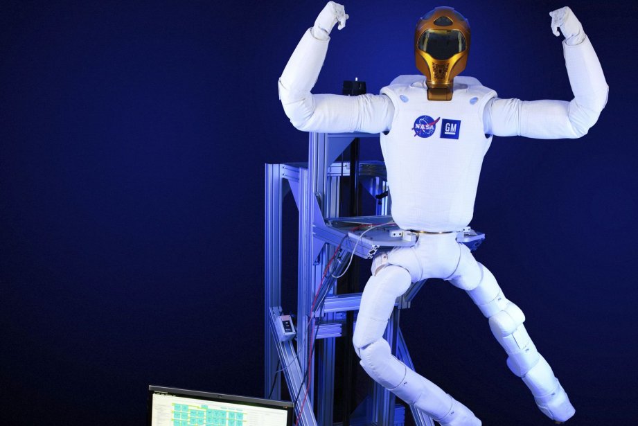 Le robot astronaute de GM reçoit des jambes | La Presse