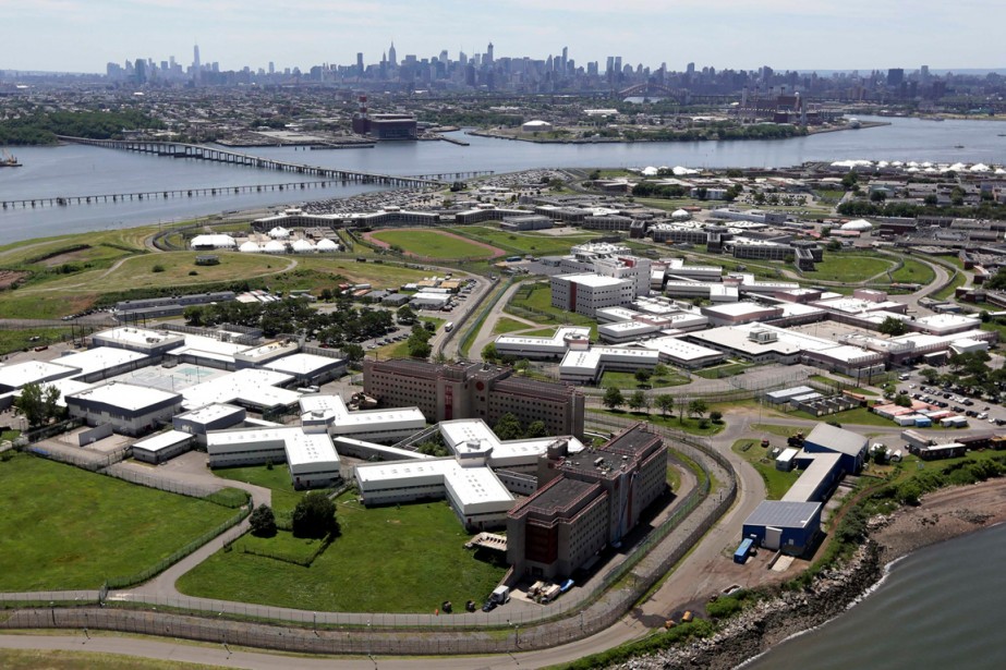Prison de Rikers Island à New York des détenus battus par leurs gardiens