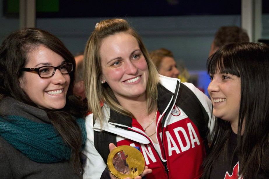 Marie-Philip Poulin Sera La Capitaine D'Équipe Canada Au Championnat Du ...