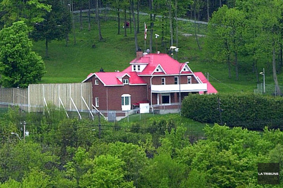 lennoxville chat sites Lennoxville travel agency travel agency located in sherbrooke the motorcoach division offers an annual program of approximately 40 tours. lennoxville chat sites Lennoxville travel agency travel agency located in sherbrooke the motorcoach division offers an annual program of approximately 40 tours.