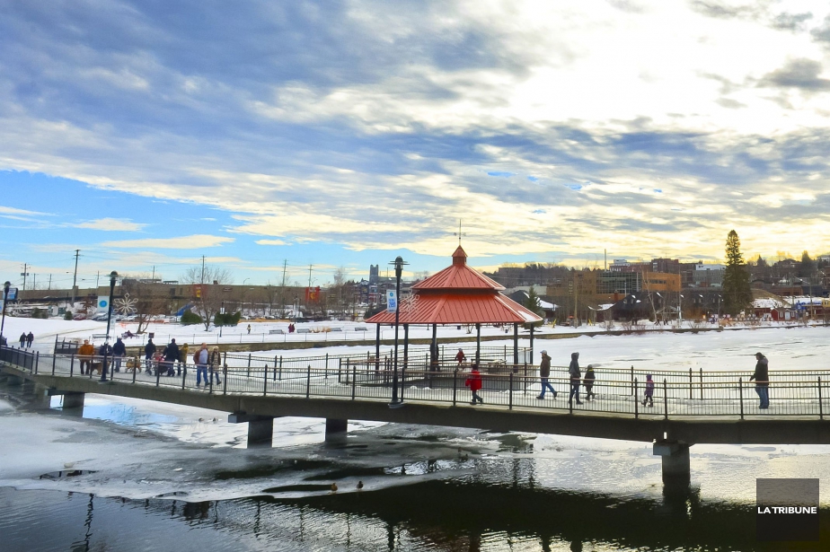 Le centre-ville au lac des Nations
