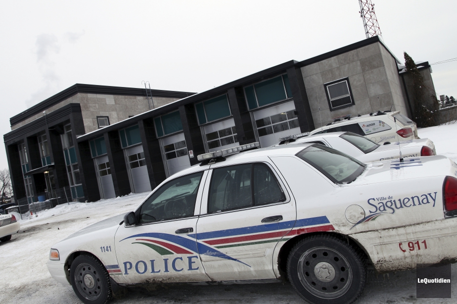 Police de Saguenay: une employée civile suspendue - LaPresse.ca