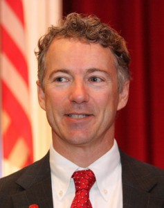Élu en novembre 2010 au Sénat des États-Unis, Paul n'a pas nié son intérêt pour...