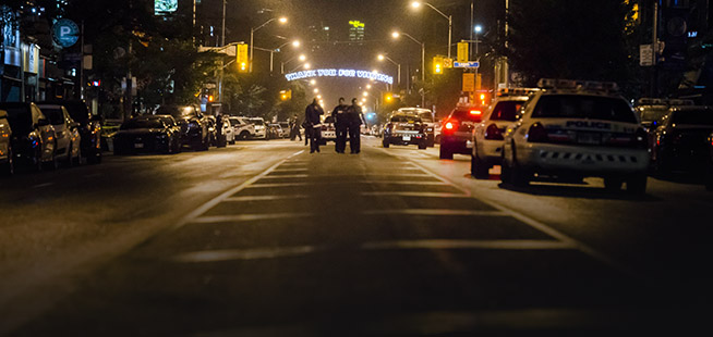 Fusillade à Toronto: trois morts, dont le tireur, et 12 blessés