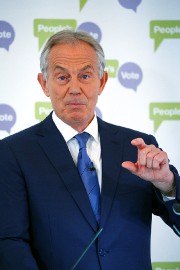 L'ex-premier ministre britannique Tony Blair... (Photo HENRY NICHOLLS, REUTERS) - image 3.0