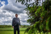 Pesticides: "Ils nous ont dit qu'ils n'étaient pas dangereux" - 13.0 Murray Hickman soupçonne l'utilisation de Roundup ... (PHOTO MARTIN TREMBLAY, PRESSE) - Image 13.0