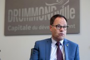 Alexandre Cusson, maire de Drummondville et président de l'Union... (PHOTO MARTIN CHAMBERLAND, LA PRESSE) - image 8.0