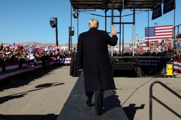 Moscou met en garde Trump contre la sortie d'un traité nucléaire