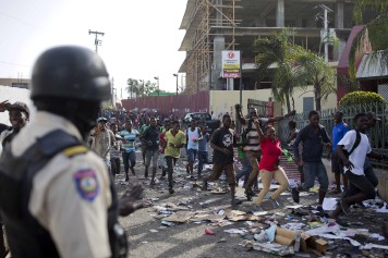 Crise en Haïti: 25 élèves québécois de retour au pays