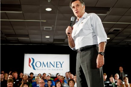 Romney s'active en Illinois pour freiner Santorum
