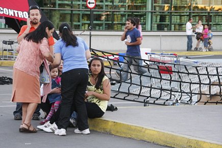 Puissant séisme au Chili: quelques blessés legers