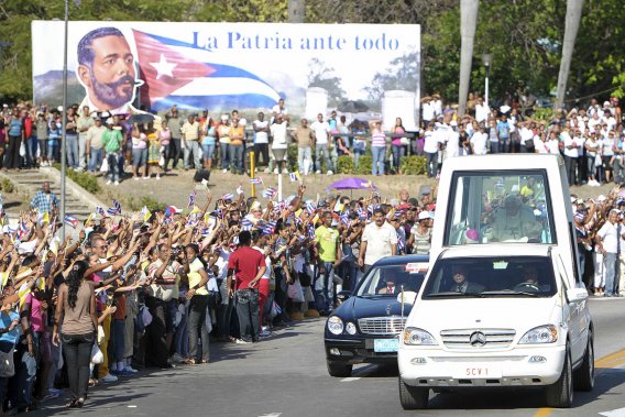 Le pape à Cuba: entre religion et politique