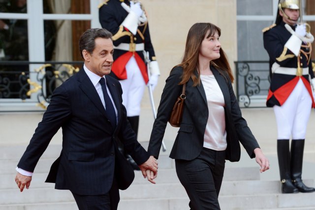 Sarkozy en vacances chez le roi du Maroc Nicolas Sarkozy et sa femme Carla Bruni sont... (Photo: Éric Feferberg, Archives AFP)