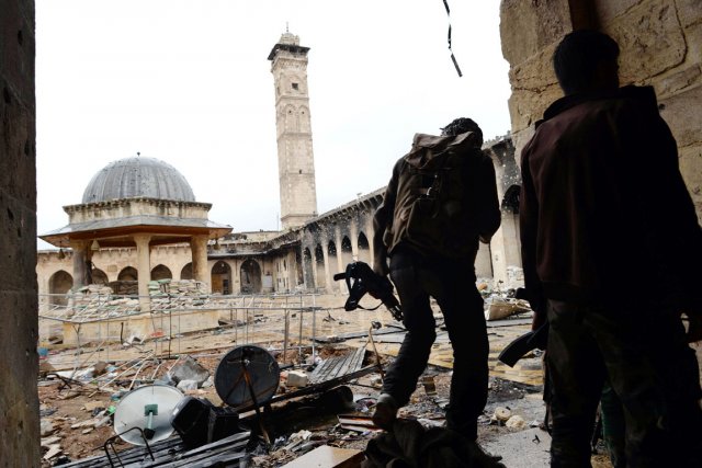 Six sites hitoriques syriens en péril En avril, le minaret de la mosquée des... (PHOTO DIMITAR DILKOFF, ARCHIVES AFP)
