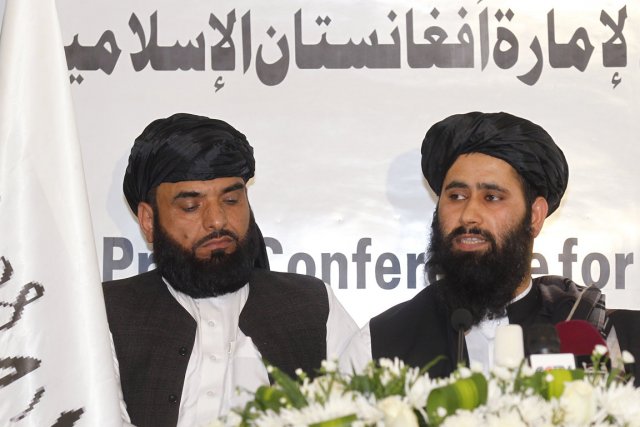 Le bureau des talibans à Doha n'est pas «une ambassade» Mardi, les talibans et les Américains avaient annoncé... (PHOTO MOHAMMED DABBOUS, ARCHIVES REUTERS)