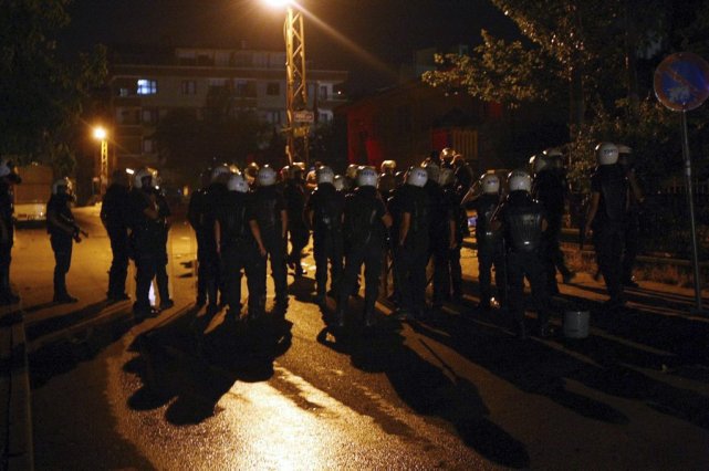 Turquie: un manifestant tué par la police Depuis l'évacuation manu militari le 15 janvier par... (Photo ADEM ALTAN, AFP)