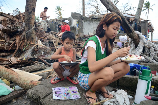 Résultats de recherche d'images pour « typhon aux philippines 2016 »