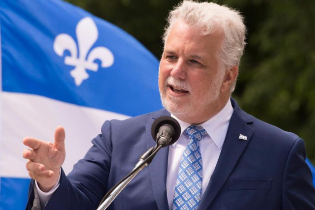 Défilé de la fête nationale: «L'important, c'est ce qui est perçu», dit Couillard « Il faut vraiment être attentif à ça, je... (Archives La Presse canadienne, Jacques Boissinot)
