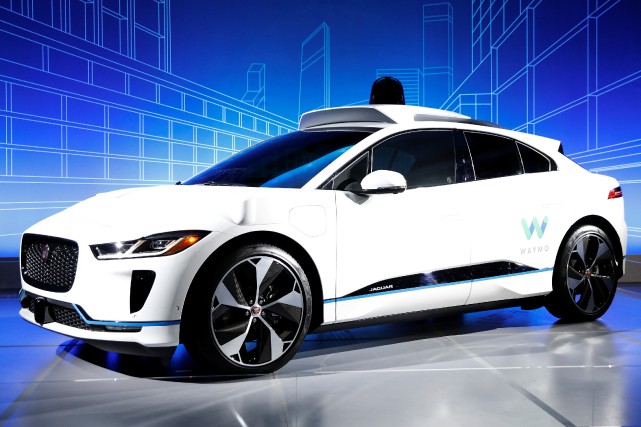 avec waymo, jaguar se lance dans la voiture 100% autonome | jaguar