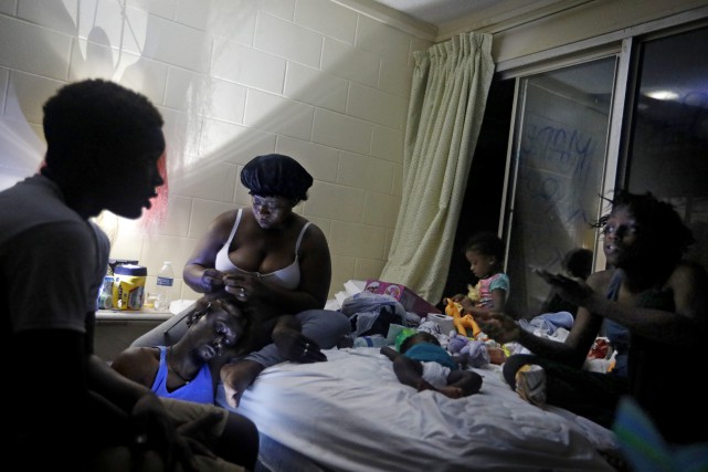 Ouragan Michael: des milliers de foyers toujours privés de courant
