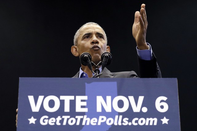 Barack Obama, en retrait de la vie politique... (Photo Nam Y. Huh, Associated Press)