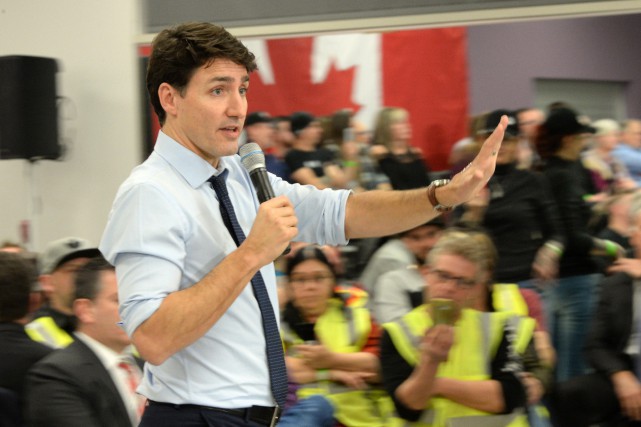 Trudeau questionné sur l'environnement lors d'une assemblée publique