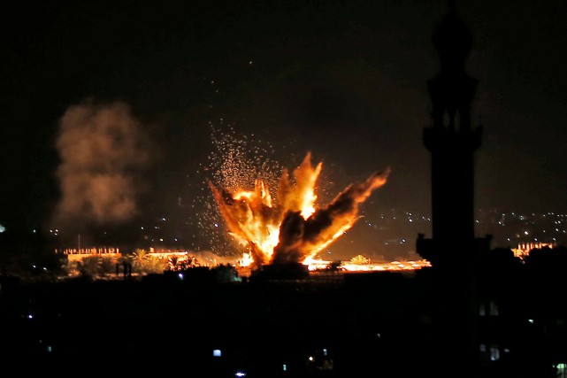 L'aviation israélienne a mené une nouvelle frappe dans la bande de Gaza, visant... (PHOTO SAID KHATIB, ARCHIVES AFP)