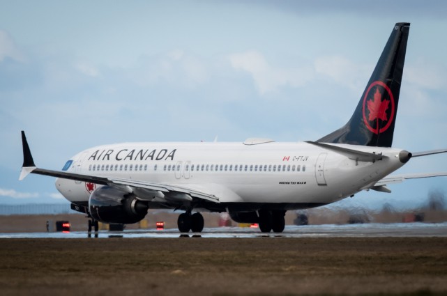 Les passagers d'un 737 MAX d'Air Canada bloqués en Martinique