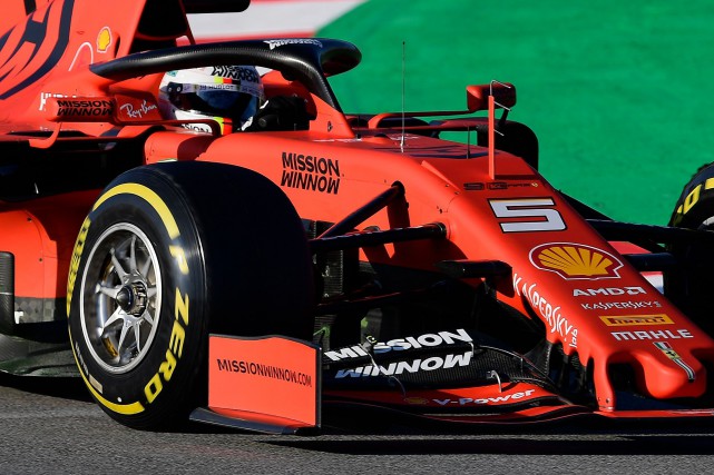 F1 et cigarettiers - L'OMS exige le respect de l'interdiction de la publicité du tabac Le logo de Mission Winnow, une organisation liée... (PHOTO LLUIS GENE, AFP)