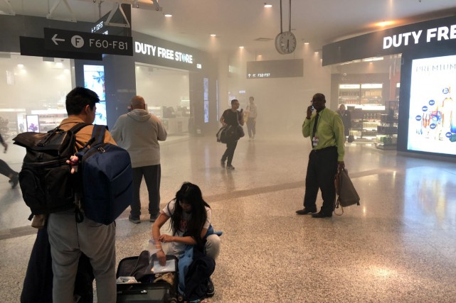 Incendie à l'aéroport Pearson de Toronto: 2 blessés