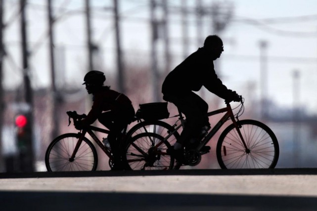 Relever que les déplacements à vélo sont rapides,... (PHOTO MARTIN CHAMBERLAND, ARCHIVES LA PRESSE)