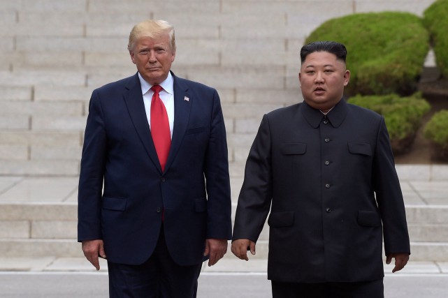Donald Trump écrit l'histoire avec quelques pas en Corée du Nord