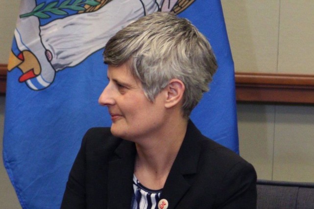 La mairesse de Victoria, Lisa Helps... (PHOTO CHAD HIPOLITO, ARCHIVES LA PRESSE CANADIENNE)