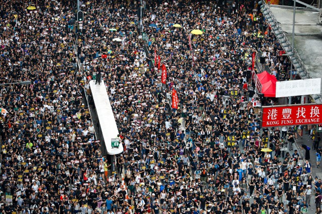 Nouvelle manifestation massive à Hong Kong