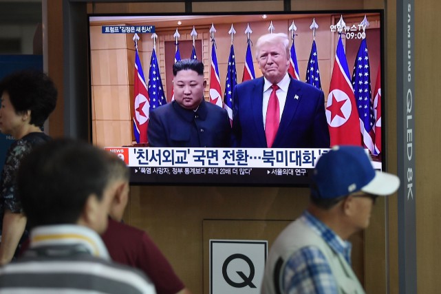 Tir de missiles: Trump assure que Kim Jong-un lui a présenté ses excuses