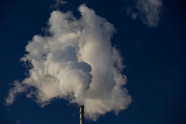 Étude de l'OCDE : taxer plus pour inciter à polluer moins