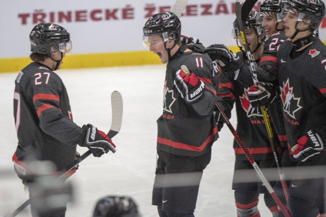 Mondial junior: le Canada accède aux demi-finales