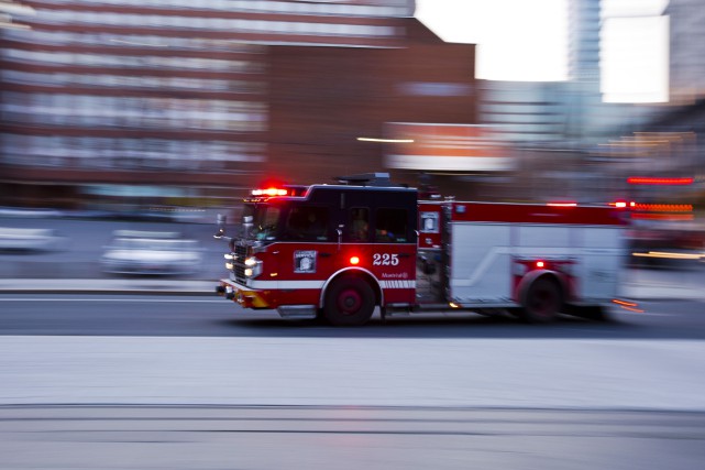 Incendie près de Lucien-L'Allier à Montréal