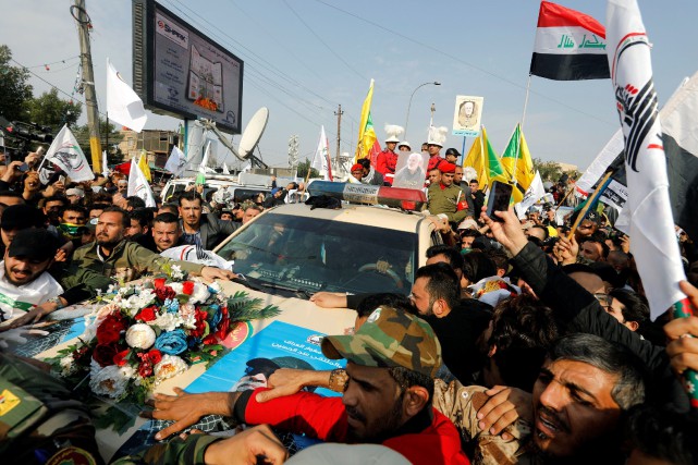 Irak: la foule conspue les États-Unis aux obsèques du général Soleimani