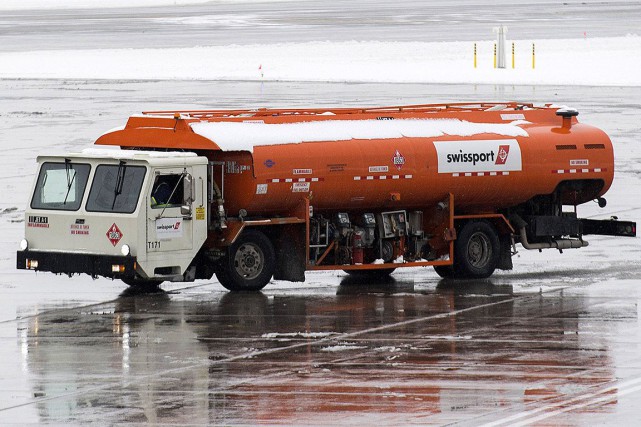 Déversement à l'aéroport Montréal-Trudeau